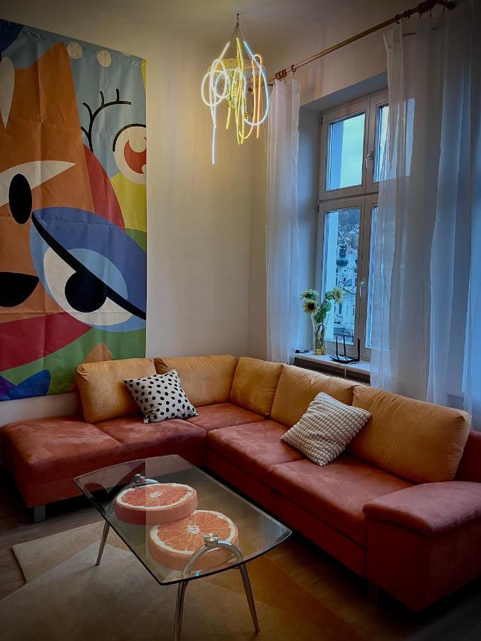 Sunny City - Apartment In Spa Zone With Private Garage การ์โลวีวารี ภายนอก รูปภาพ
